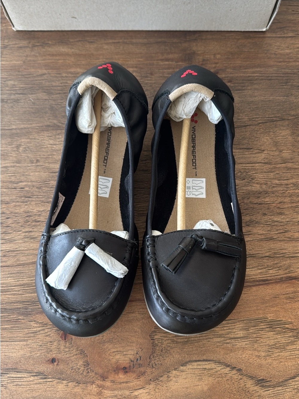 Vivo Barefoot Black Leather Tassel Penny Loafers, size 39